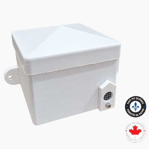 White Model X3 enclosure with Québec and Canada provenance marks